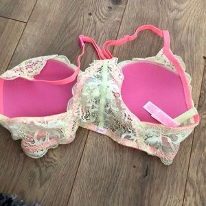Victoria's Secret Intimates & Sleepwear - Brand new Victoria Secret lace halter bra! Victoria's Secret Intimates & Sleepwear - Brand new Victoria Secret lace halter bra!
